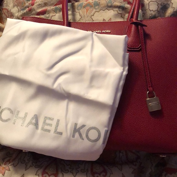 Michael Kors Purse - Picture 6 of 8